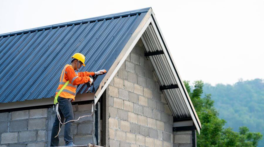 Professional residential roofers in Little Lake, MI